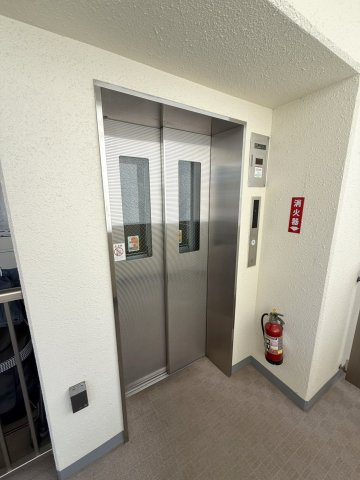 ロータリーパレス佐貫のその他共用部分|エレベーター