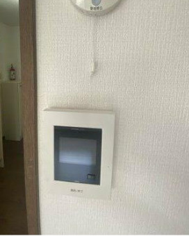【セキュリティ】 | ハイツ吉田 | モニター付きインターホンです