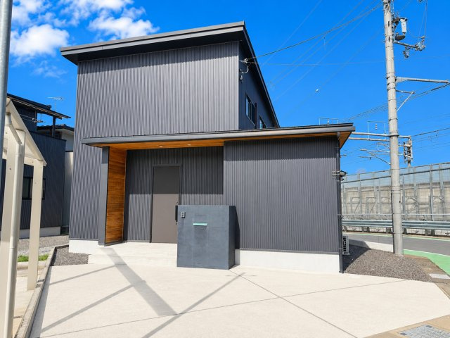 草津市追分8丁目の駐車場|車をお持ちの方に嬉しい駐車場付きの物件です