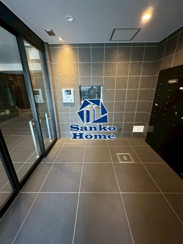 アーバネックス新御徒町駅前のロビー