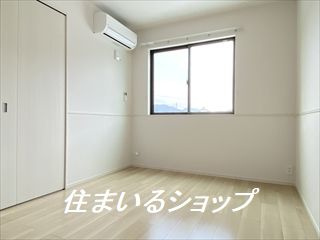 ユーキー１の寝室|寝室にもエアコンあり！