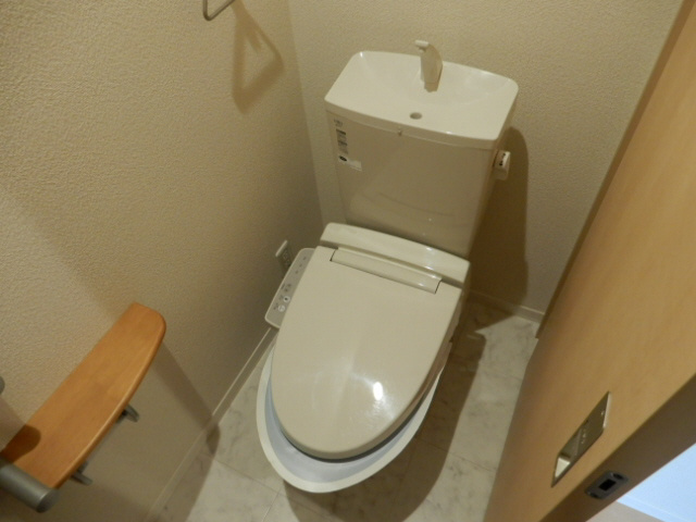 エンカーサ宝殿Ａ棟のトイレ