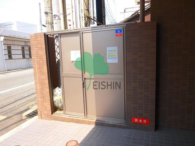 ネストピア県庁前