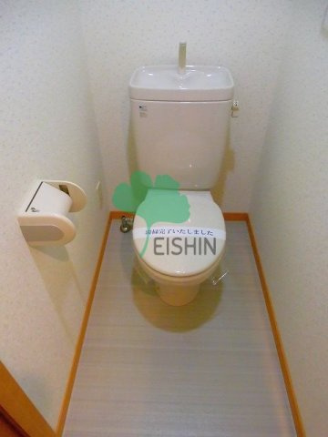 ラフィーネ博多駅前のトイレ|清潔感のあるトイレです。