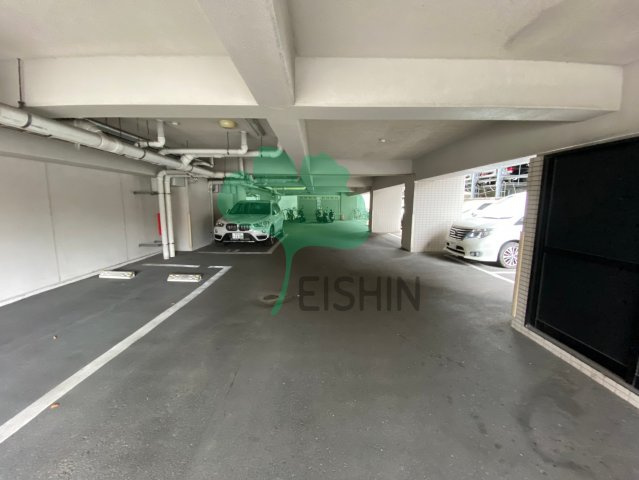 スタンドリバー博多駅南(家賃3000UPで敷金礼金0プラン有ります！)の駐車場