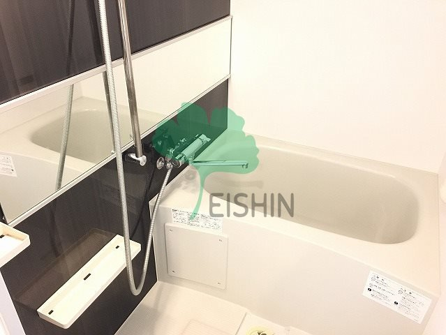 グランフォーレ博多駅東プレミアの浴室|浴室乾燥機付き