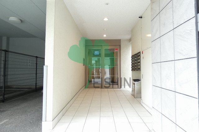 レキシントンスクエア駅東のエントランス