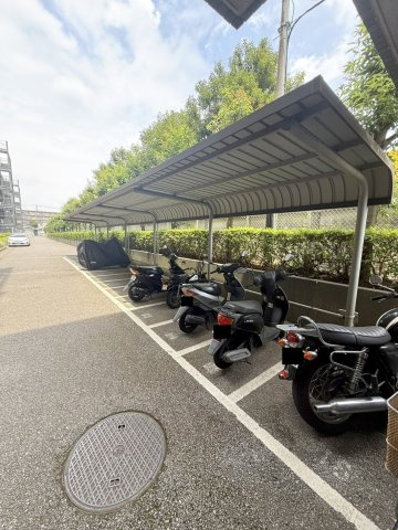 ダイアパレス船橋習志野台のその他共用部分|共用部・バイク置き場（空き状況は要確認）