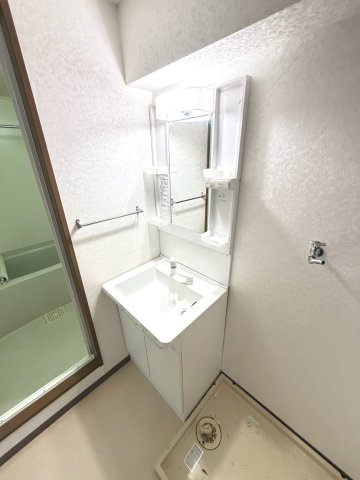 リーセント里塚A棟の洗面所