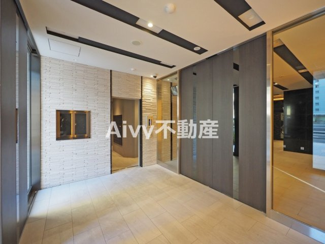 エスリードレジデンス大阪谷町ザ・マークスのロビー