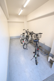 ★敷地内駐輪場（屋根あり）★