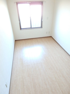 玄関側の洋室です♪
