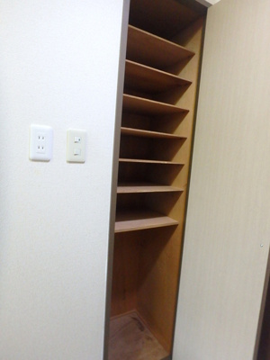 玄関下駄箱あり