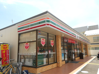 セブンイレブン 川口芝西２丁目店まで150ｍ