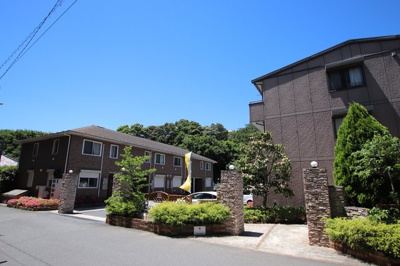 綺麗なエントランスあります