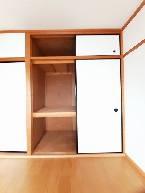 エルディム中島の収納