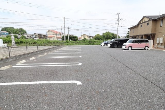 ドムスレジーナ　Ｂの駐車場|駐車場