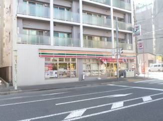 セブンイレブン町田市立博物館前店 1062m