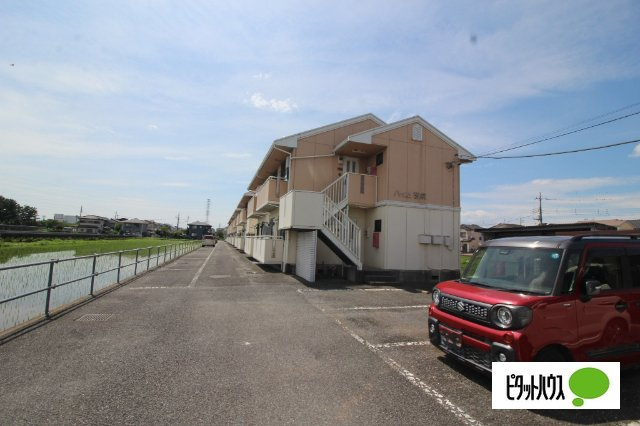 ハイム智成の駐車場