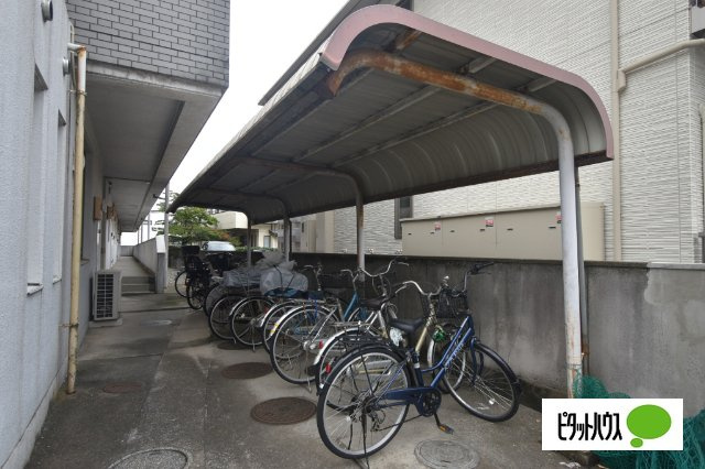 アトレシティーパレスの駐車場