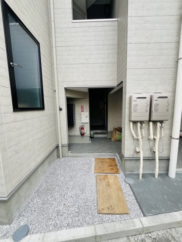 KISMET梅島のエントランス