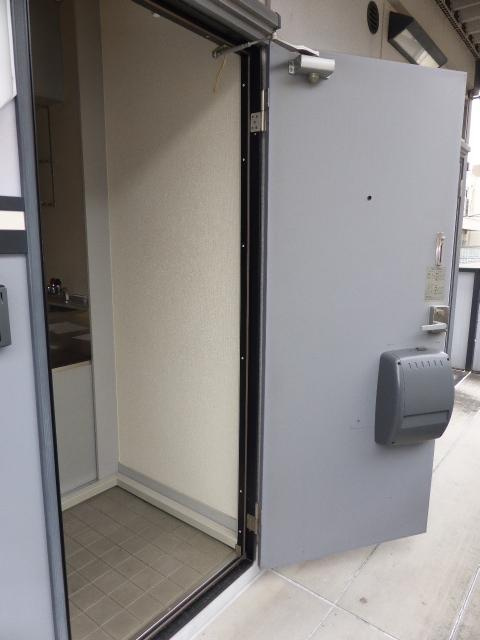 サンガーデン岩崎台の玄関