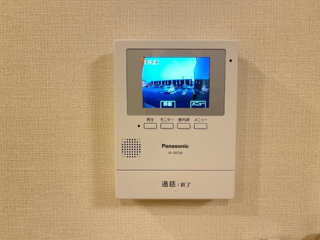 ヴェルジェメゾンⅡの内装|カメラ付インターホン