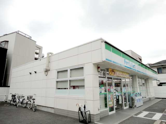 エクセルタウンの周辺|ファミリーマート昭和安田通三丁目店まで412ｍ