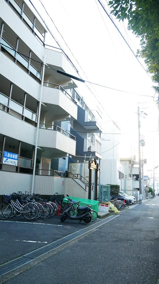 シャトー星ヶ丘の外観