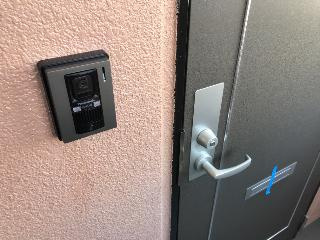エンジョイライフの玄関|玄関