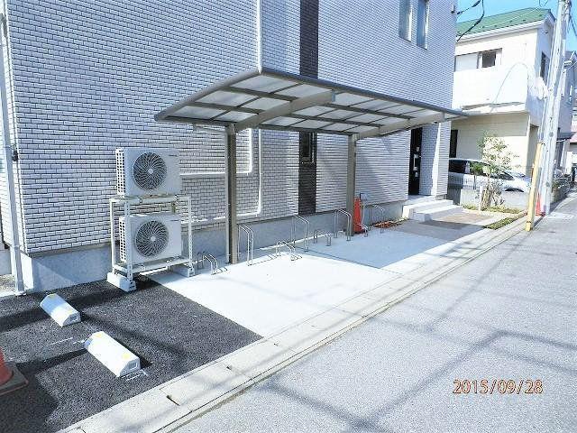 シャイン・グローヴのその他