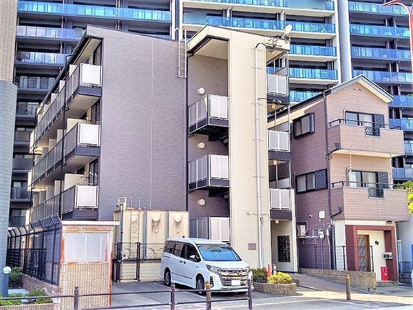 レオパレスフィオレ２の外観