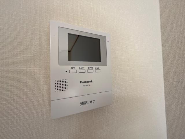 フルハウス西阿知の内装|カメラ付インターホン