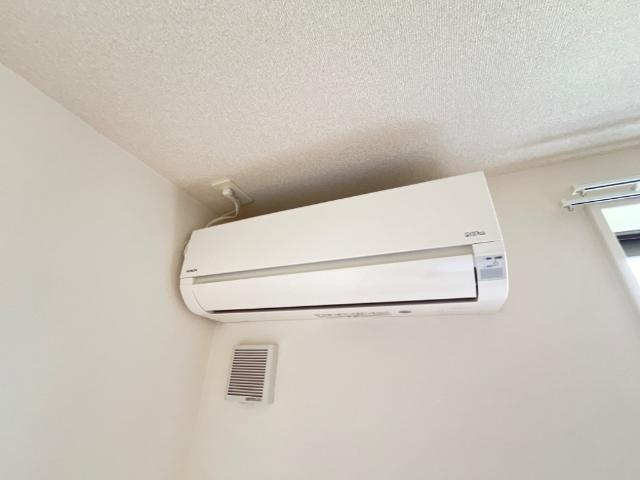 エスペランサ針田の設備|洋室エアコン残置物