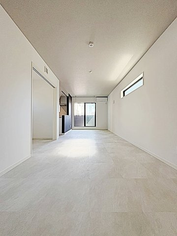 Ｃｅｌｅｎｅｓｔ高岳の居間・リビング