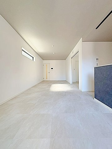 Ｃｅｌｅｎｅｓｔ高岳の居間・リビング