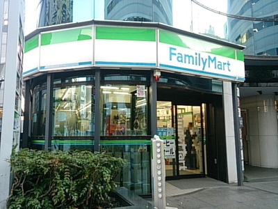 ファミリーマート鶴屋町郵便局前店　140ｍ