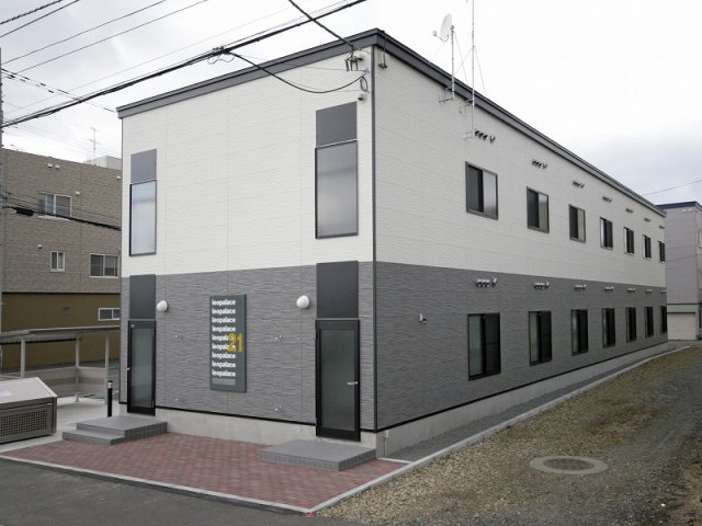 レオパレスルネッタの外観