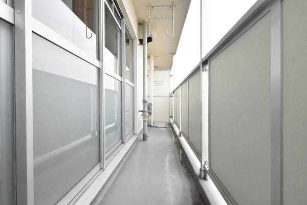 ビレッジハウス村国1号棟のバルコニー|ビレッジハウスの同一物件・同一タイプの間取りの写真です