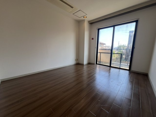 ツリーベルハイツの洋室