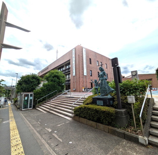 川崎市 麻生区役所まで600ｍ
