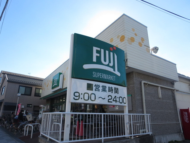 FUJI 天神橋店まで700ｍ