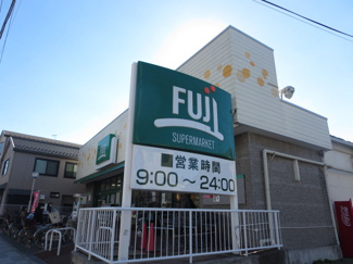 FUJI 天神橋店まで700ｍ