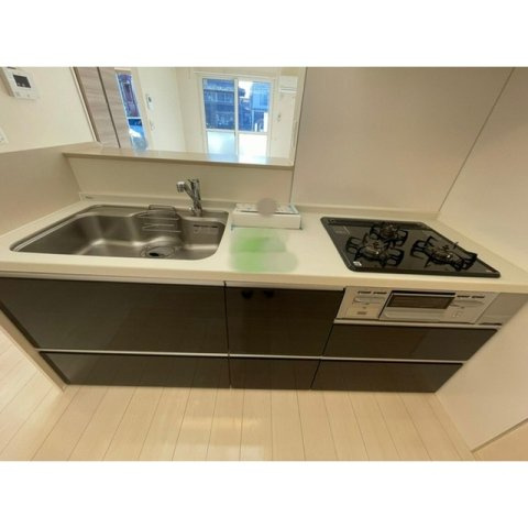 岐阜市長森本町２丁目のアパートのキッチン