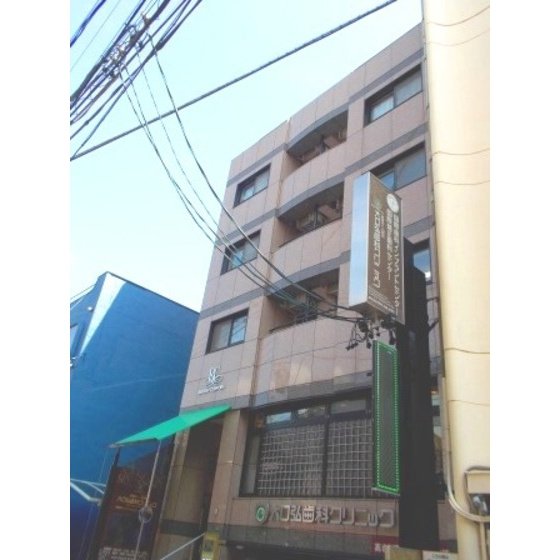 岐阜市県町１丁目のアパートの外観