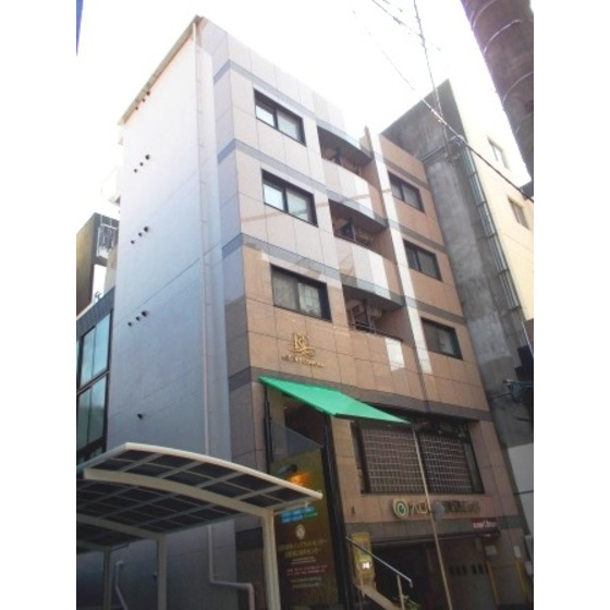 岐阜市県町１丁目のアパートの外観