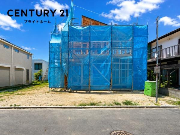 横浜市戸塚区南舞岡３丁目の新築一戸建の外観|同仕様物件もご案内をさせて頂きます。
お車でご自宅まで送迎承ります。