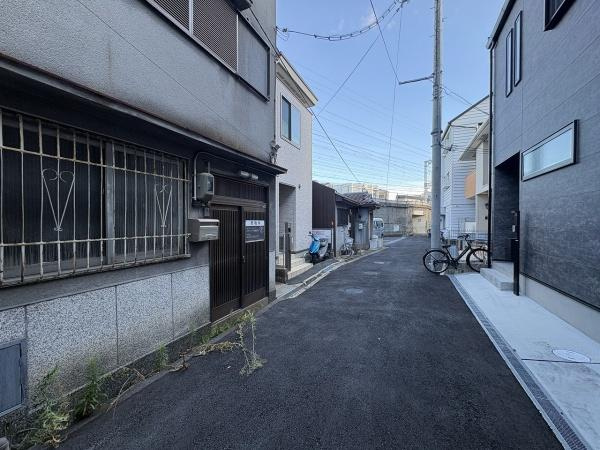 【前面道路含む現地写真】 | 大阪市旭区千林1丁目　中古テラスハウス