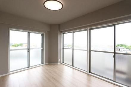 メゾン豊中刀根山　中古 マンションの洋室