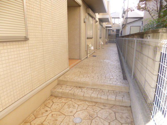 ローズパティオのエントランス